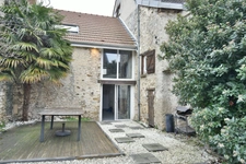 Maison à vendre 6 pièces CHATILLON SUR MARNE (51)EN EXCLUSIVITÉ – Châtillon-sur-Marne (51) – 170 m² avec cour, terrasse et dépendance + activité gîte