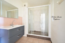 AY-CHAMPAGNE – Appartement T3 avec balcon, ascenseur et grenier, dans une résidence calme et sécurisée