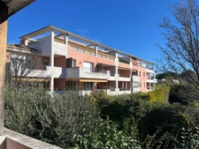 MARSEILLE Château-Gombert – Spécial Investisseurs - T2 LOUE 37m2 + BALCON + PLACE DE PARKING