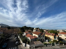 T3/ possibilité T4 LUMINEUX avec vue panoramique mer & Marseille – Balcons, parking, 9ᵉ arrondissement, limite 8ème