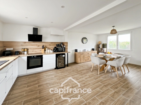 Maison rénovée de 3 pièces, jardin, garage, stationnements, proche des commodités