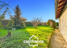 Maison de plain pied, double garage, 3 chambre, jardin clos