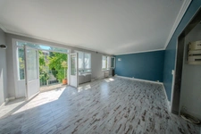 À vendre à Sceaux – 3 pièces lumineux, idéalement situé entre parc, centre-ville et écoles de renom.