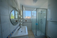 For sale in Sceaux – 3 bright rooms, ideally located between park, city center and renowned schools.