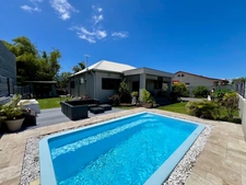 À vendre – Maison F5 de 135 m² sur 692 m² de terrain – Piscine – Saint-André (974)