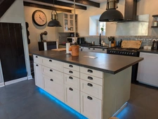 Maison 2 chambres au calme à Locarn(22) avec garage, grand jardin et dépendances dont un gîte rénové pour revenus supplémentaires