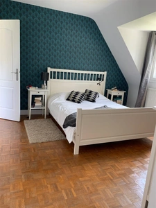 Maison de qualité rénovée à vendre, 5 chambres LA FEUILLEE (29) à la campagne + carport double + grand terrain clos sans vis à vis