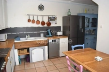 Maison à vendre 4 pièces CLEDEN POHER (29) grand jardin, garage et dépendances