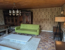 Maison à vendre corps de ferme +longère de 333 m2 au total avec vie de plain pied possible, parcelle de 1110m2, entre Rostrenen et Carhaix et à 1h de Brest