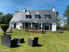 Maison de qualité rénovée à vendre, 5 chambres LA FEUILLEE (29) à la campagne + carport double + grand terrain clos sans vis à vis