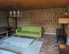 Maison à vendre corps de ferme +longère de 333 m2 au total avec vie de plain pied possible, parcelle de 1110m2, entre Rostrenen et Carhaix et à 1h de Brest