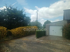 Maison à vendre 4 pièces CLEDEN POHER (29) grand jardin, garage et dépendances