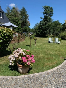 Maison de qualité rénovée à vendre, 5 chambres LA FEUILLEE (29) à la campagne + carport double + grand terrain clos sans vis à vis