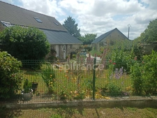 Maison à vendre 4 pièces CLEDEN POHER (29) grand jardin, garage et dépendances