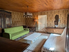 Maison à vendre corps de ferme +longère de 333 m2 au total avec vie de plain pied possible, parcelle de 1110m2, entre Rostrenen et Carhaix et à 1h de Brest