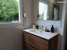 Maison rénovée de 114 m² – 3 chambres dont une suite parentale – Terrain clos – Garage – Sous‑sol complet – À 10 min à pied du bourg