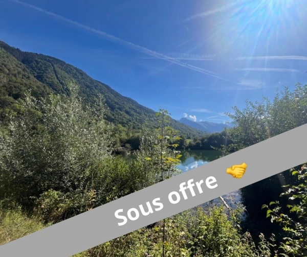 Lac privé à vendre  TANINGES (74)