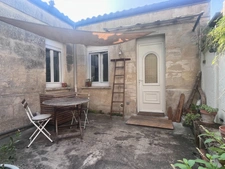 À VENDRE – Appartement rénové avec cour privative – Bordeaux Nansouty