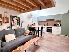 À VENDRE – Appartement rénové avec cour privative – Bordeaux Nansouty