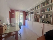 Maison 6 pièces avec piscine et parc paysager