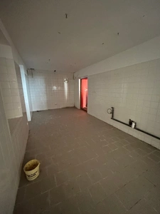 Bâtisse à fort potentiel, idéale pour investissement locatif LAVAU (89)