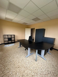 Local/bureau à vendre AILLANT SUR MILLERON (45)