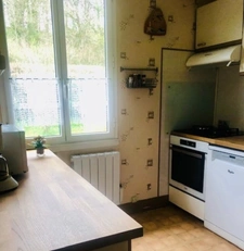 Dpt Yonne (89), à vendre TREIGNY maison 4 pièces sur deux niveaux parcelle de 980m² 