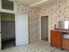 Dpt Yonne (89), à vendre BLENEAU  Garage 90m2 avec maison à rénover 6 pièces 130m2 