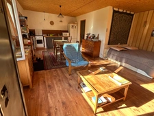 Propriété de charme sur 2 300 m² de terrain arboré sans vis-à-vis offrant calme espace et potentiel exceptionnel CHAMPCEVRAIS (89)