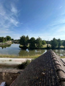Grenier brut à aménager – Vue exceptionnelle à Rogny-les-Sept-Écluses (89)