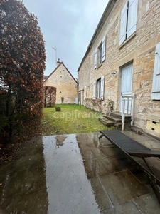 Maison en pierres 5 pièces à Étais-la-Sauvin 89, beaux volumes et cachet