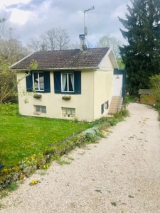 Dpt Yonne (89), à vendre TREIGNY maison 4 pièces sur deux niveaux parcelle de 980m² 