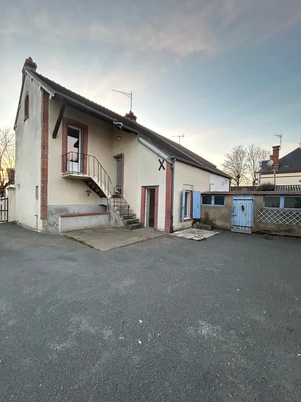 🏠 Charme et Authenticité : Maison de Ville Cœur de Briare