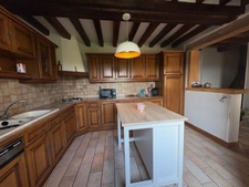 🏡 À VENDRE : Grande Maison Familiale sur Sous-Sol Total – Idéalement Située BLENEAU (89)