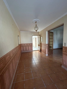 Superbe Maison de 10 Pièces à Vendre – Le Charme (45230)