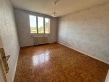 Maison traditionnelle 5 chambres – Sous-sol total – Fort potentiel BLENEAU (89)