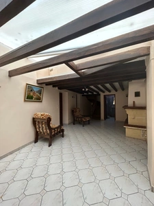 Superbe Maison de 10 Pièces à Vendre – Le Charme (45230)