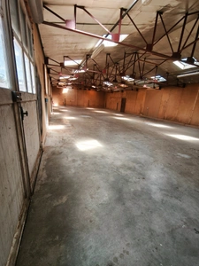 Ensemble de deux bâtiments Locaux entrepots et bureaux à vendre à BLENEAU (89)