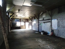 Dpt Yonne (89), à vendre BLENEAU  Garage 90m2 avec maison à rénover 6 pièces 130m2 