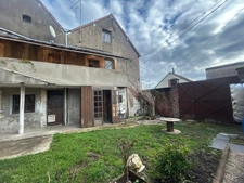 Immeuble avec potentiel de 5 appartements – Rogny-les-Sept-Écluses (89)