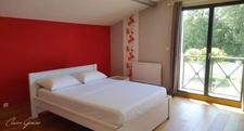 Rare - Maison T6 de 220 m² environ avec jardin arboré de 2 500 m² et piscine. LAUNAC (31)