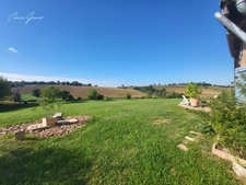  À 5 min de Cadours – Authentique ferme toulousaine de 245 m², en partie rénovée, sur terrain arboré.