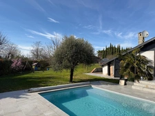 Maison de caractère à vendre 5 pièces 130m² avec Piscine - terrain arboré de 1467 m² CADOURS (31)  