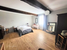  À 5 min de Cadours – Authentique ferme toulousaine de 245 m², en partie rénovée, sur terrain arboré.
