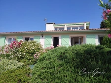 À vendre – Villa T5 de 120 m² avec piscine et vue lac – Saint-Cricq