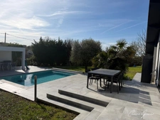 Maison de caractère à vendre 5 pièces 130m² avec Piscine - terrain arboré de 1467 m² CADOURS (31)  