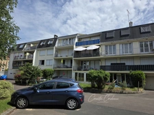 Appartement F3 lumineux au dernier étage avec loggia plein ouest, parking et cave