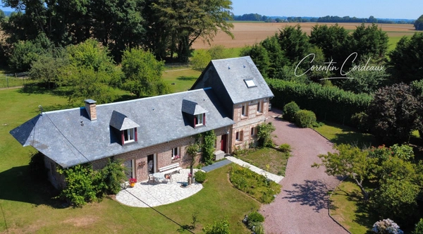 Maison normande – XIXe siècle – Environ 193 m² habitables – Terrain de 3 200 m²