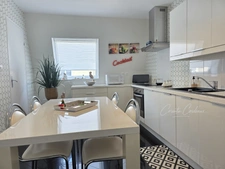 Appartement F3 lumineux au dernier étage avec loggia plein ouest, parking et cave