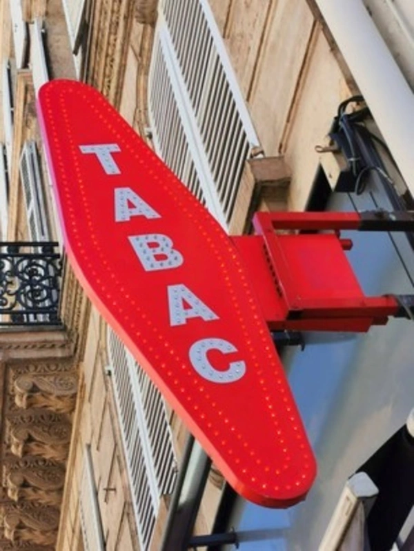 **À vendre – Bar Tabac FDJ Multiservices au cœur d'un village de la Côte d'Émeraude**